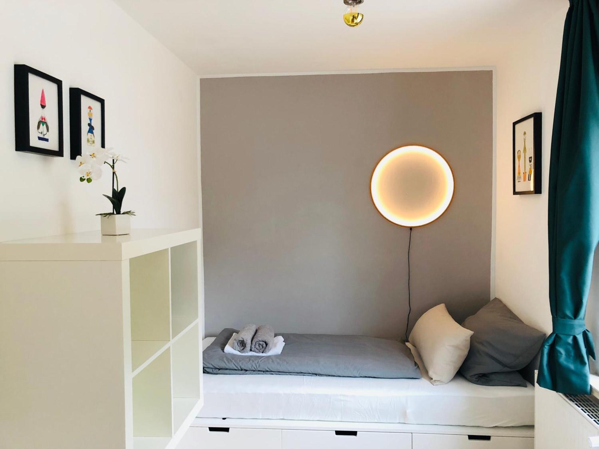 Urbanapartments - Mit Kueche & Parkplatz *